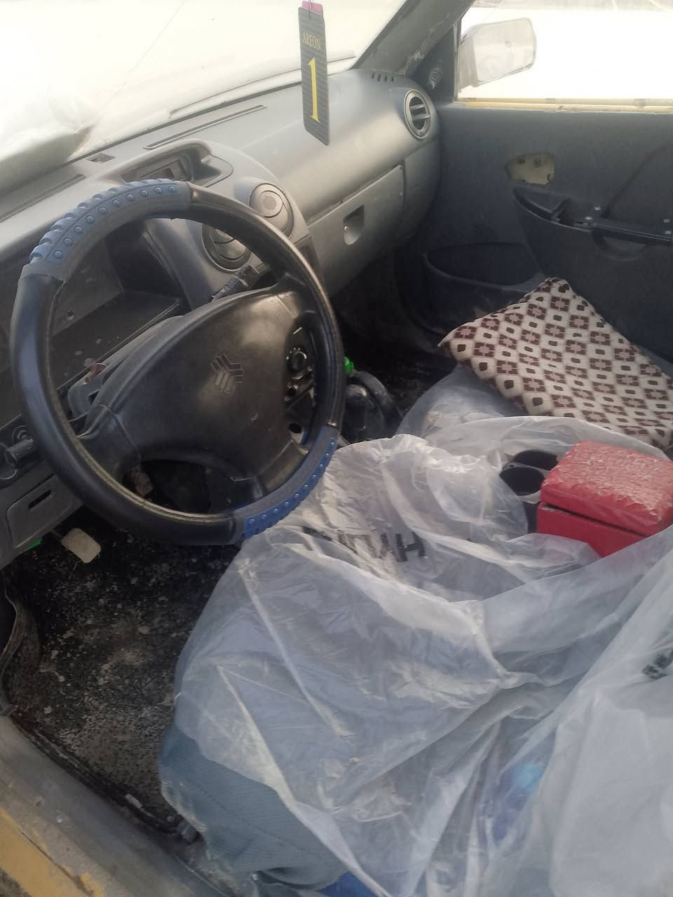 سايبه للبيع محرك وكير مكفولات تحويل موديل2012لسعر 5ورقات قفل***********
