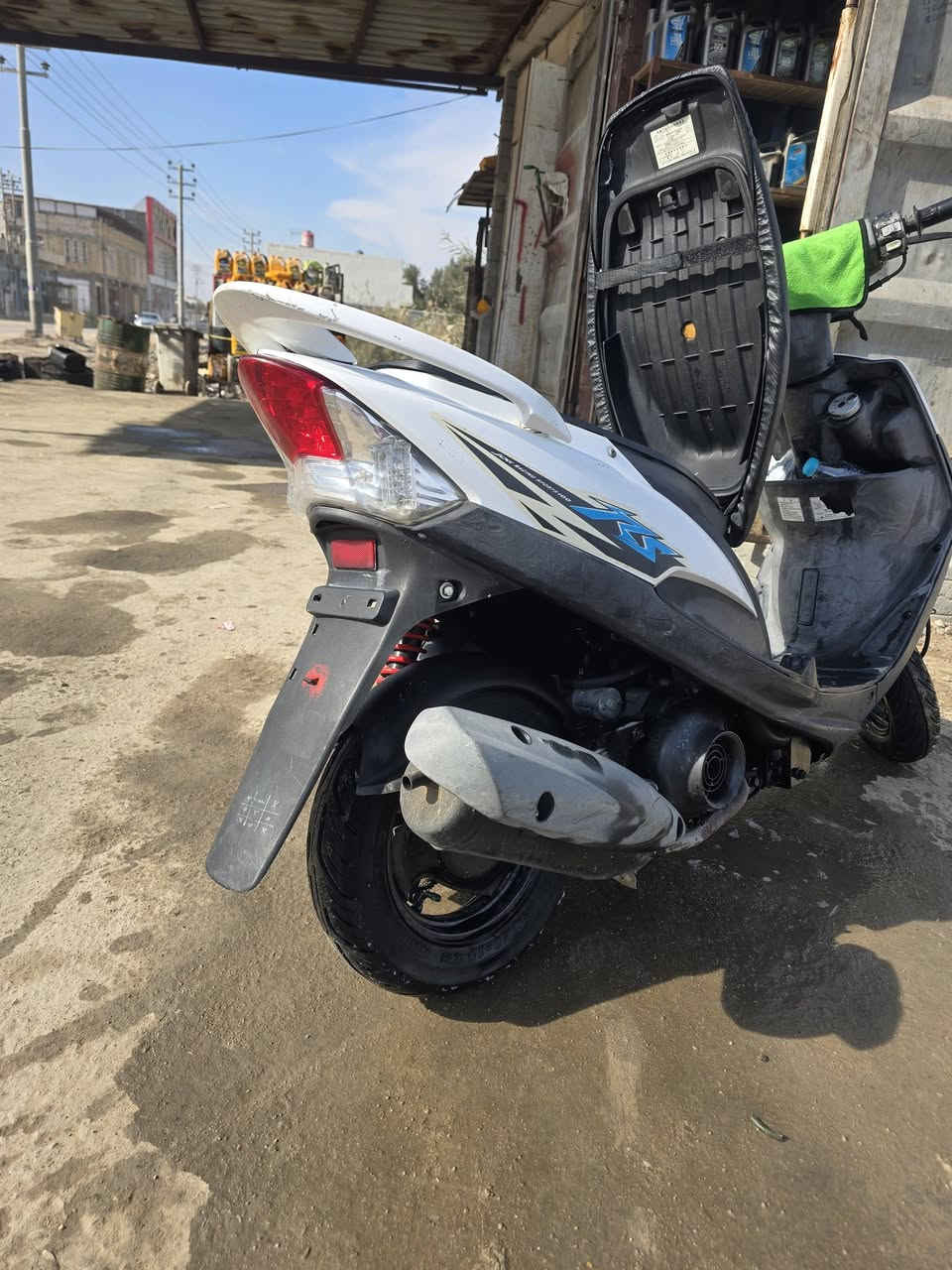 درجة ماكس عدلة برغي  مافتوح بيها حوية مكلف بل نشر 950 الف ***********
