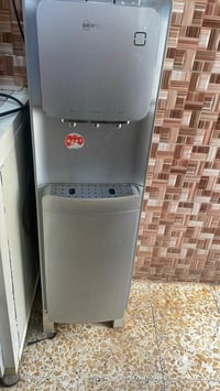 ثلاجه وبراد للبيع نضافه 100‎%‎مستخدمات اقل من شهر رقم 07700051471السعر...