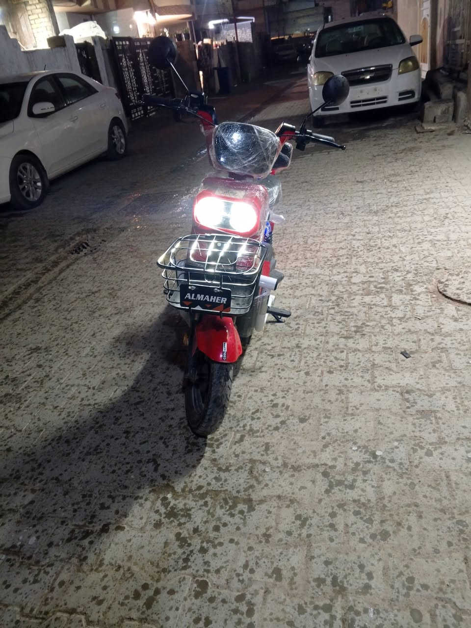 د
راجه شحن للبيع 4بطاريات صارلها شهرين عندي الدراجه جديده و نضيفه السعر 550 الرقم ***********
