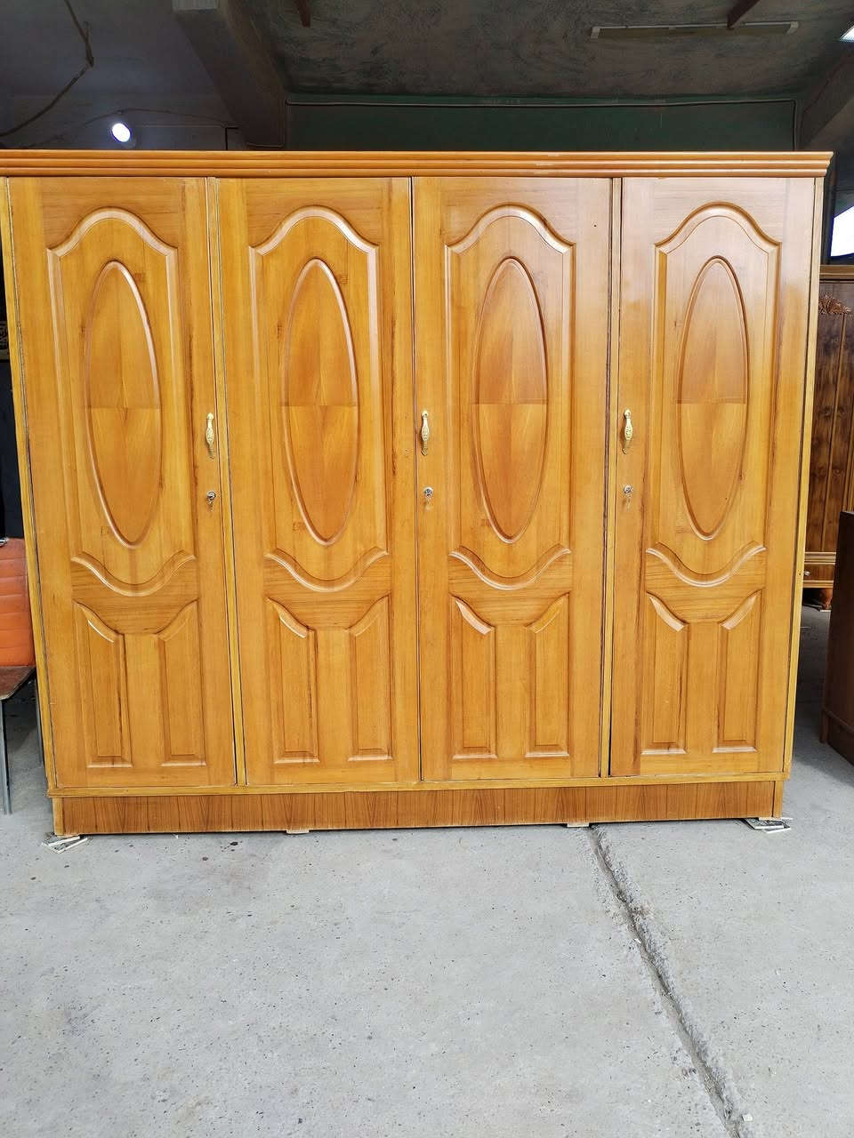 بسم الله تم توفير كنتور اربع ابواب مستعمل نضيف
محل فؤاد النجار بلد شارع الَحيط
مجاور المحكمه الجديده ***********
