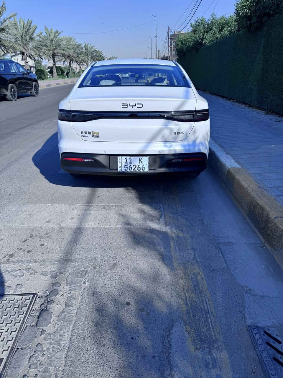 سلام عليكم بي وايدي مديل ٢٠٢٥ بعدهة بحالت الزيرو ماشية ٣٠٠٠ لف جديدة  وكفالة بيهة شخط خفيف جدن وما مبين واي ستفسار هاتف *********** مكان بغداد الشعب
