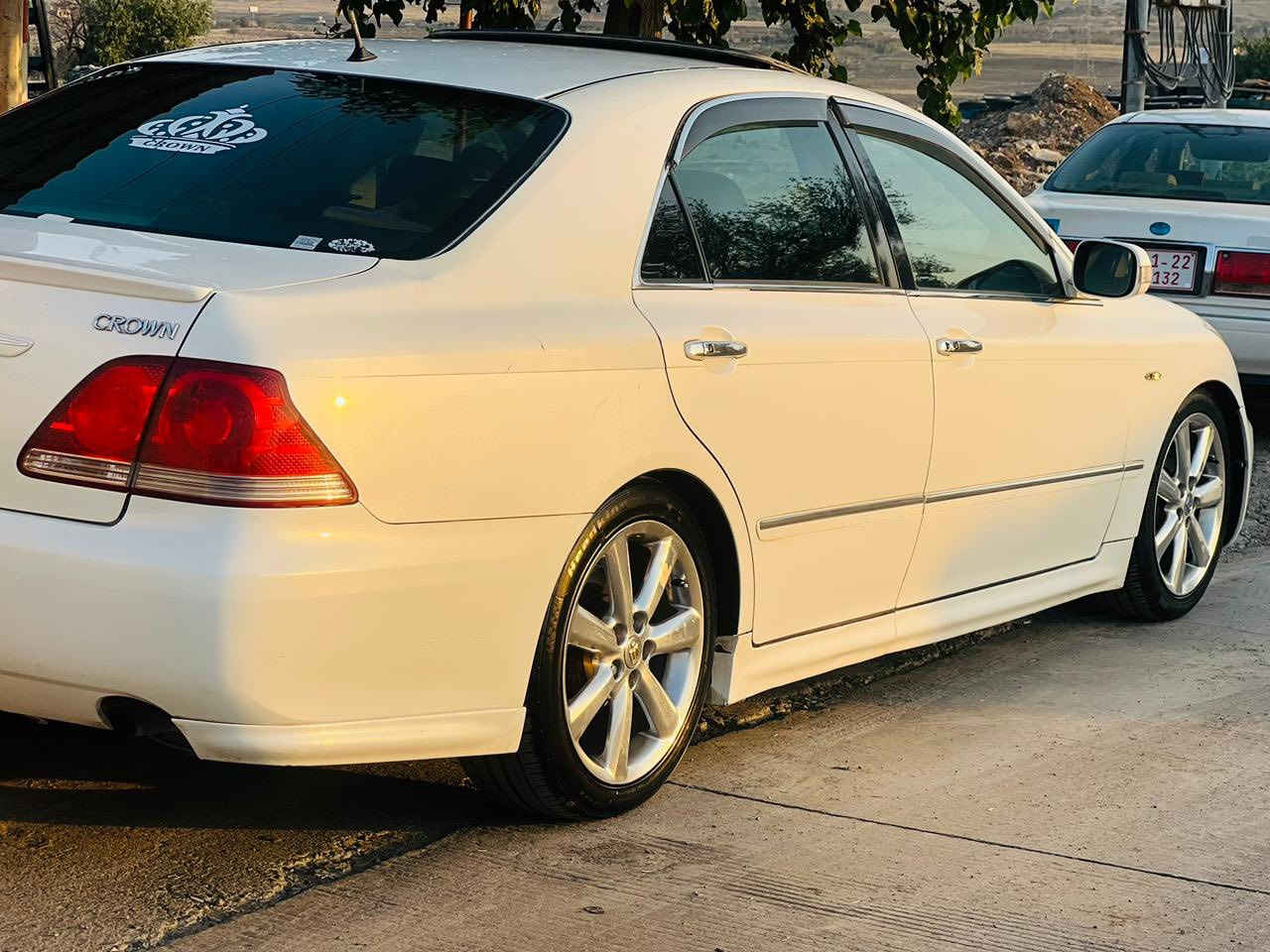 شاهینەی لۆۆکک
موسسسسس 
٢٠٠٥
مەکینە گەوری١٨٢ بێ دوکەڵ .
سەیارەکە قەپات مواسەفاتە 
جڵدو سڵایدو هیتەر
ئاوێنە ئیشارەتو ویل دینگەی ئیستیلە  
گێڕو مەکینەی لۆکە
٣ پارچەی ئەوروپای هەیە  
سەیارەکە ٢٥٠
مەسرەفی تیا نییە.. 
ئەشیای ناو سنوقی کامل تیایەو . 
موشتەری نیییی سەرمان مەیەشێنە. 
سعر65 مەجالی برایانە
***********
ئەدمین❤️
