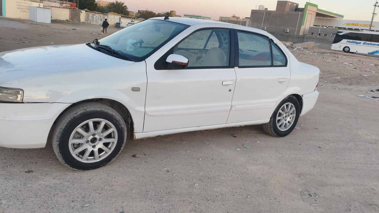 سمند سورن للبيع موديل 2013 مابيها صبغ فقط ضربات بصيطه اي بي اس كشنات تجوه كهرباء جامات كهرباء مكينه وكير صافيات الحداديه سالمه بنسبه 80 بلميه تخم تاير جديد السياره نضيفه وصافيه رقمها خصوصي بابل
السعر 40 
الرقم  *********** النجف, العراق
