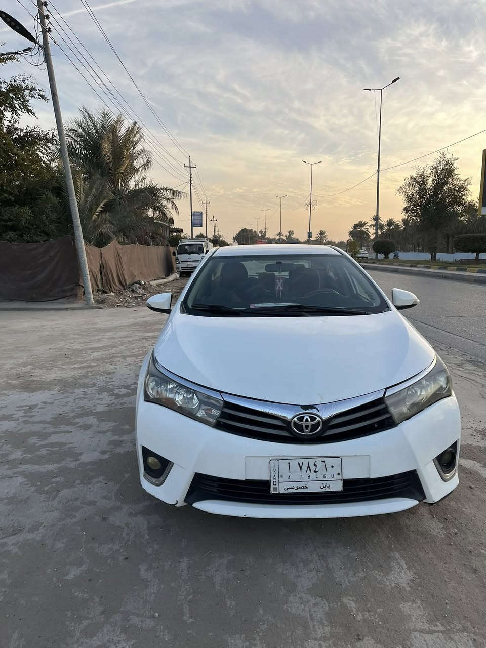 بيع سريع 120
كورلا 2015خليجي بيه قطعتين
صبغ عل نص. نص صبغ بدون حادث بدون دوخل 
بدون. تبديل محرك وكير وحدايه كله كفاله. عامه 
مكان حله ‭٠٧٧٤ ٩٣٠ ٠٤٥٧‬
