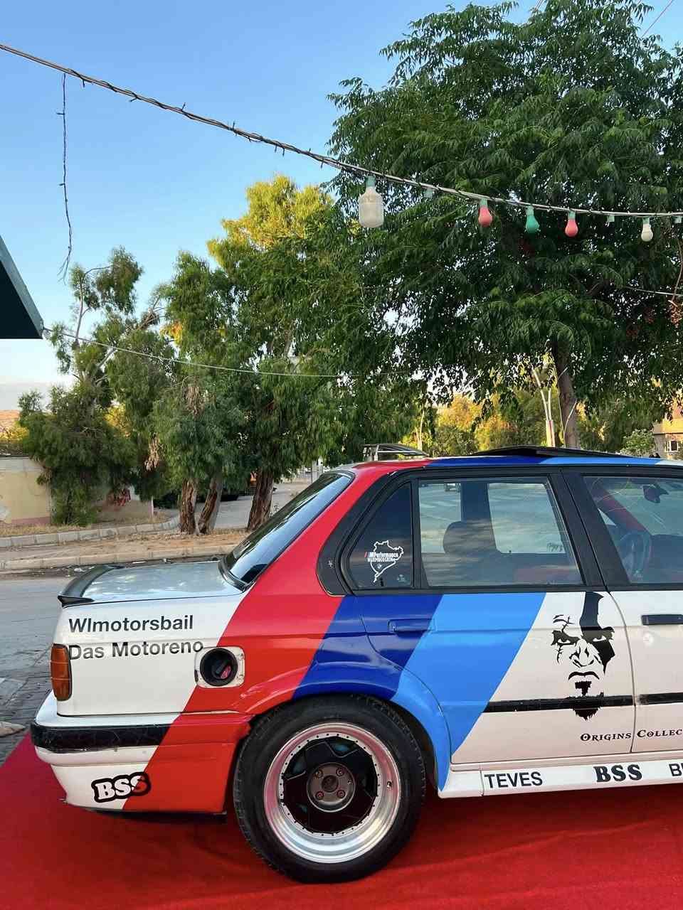 فرۆشتنی خێرااا
بسم اللە بەناوی خوا 
بیئیم زەعراا ـئارم پلاستیک ئەسڵی ئارم و ئەوەلیات بەشەرت

مەکینە 520 گێڕ عادی 
گێرو مەکینە و ئەکسلی بەشەرت 
ئەکسل قفل 
سڵایت 
لایت ئەلقە 
سیارەکە هەتا بڵەی جوانە مەسرەفێکی باشی تیدا کراوە کامل کراوەتە سپۆرت و گەنجانەیە 
سعرەکەشی خوار هەموو بازار بۆ سعر نامە بنێرە یان تەلەفۆن بکە 
*********** ڤایبەریشی لەسەرە .

