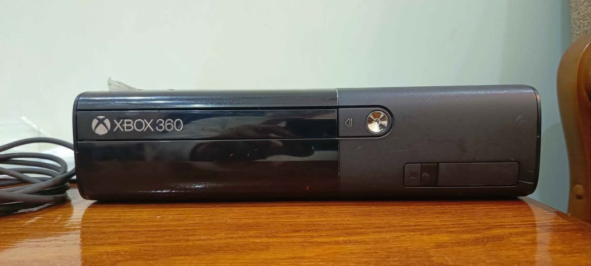 ئێکس بۆکس ٣٦٠، زۆر جوان و پاکە ، جۆکەرە و ١٧٠ یاری تێدایە وەک GTA , Minecraft, ... 

نرخ : 🔥🔥🔥 125 هەزار 🔥🔥🔥 السليمانية, العراق


**إذا كنت صاحب هذا الإعلان وتريد حذفه لأي سبب، رجاءا أرسل رسالة إلى الدعم الفني**