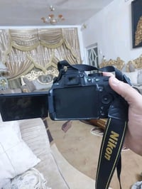 نيكون 5200 • عدسة 50مم • نظيفة