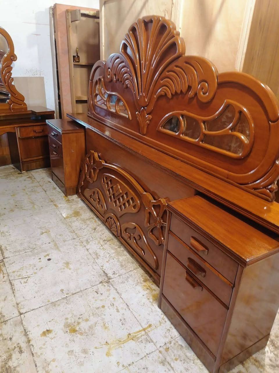 غرفه 6 باب ملحق نقش شغل توصيه ثقيل ما تجاري صاج 5ملم معرض ابو حسن حي السكر مقابل ساحه غاز السكر ت *********** سعر خاص جدا 650
