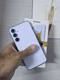 سامسونك a55 ذاكره 256 امبدله شاشه ويه كارتونه ب 240 الف بغداد جميله 07...