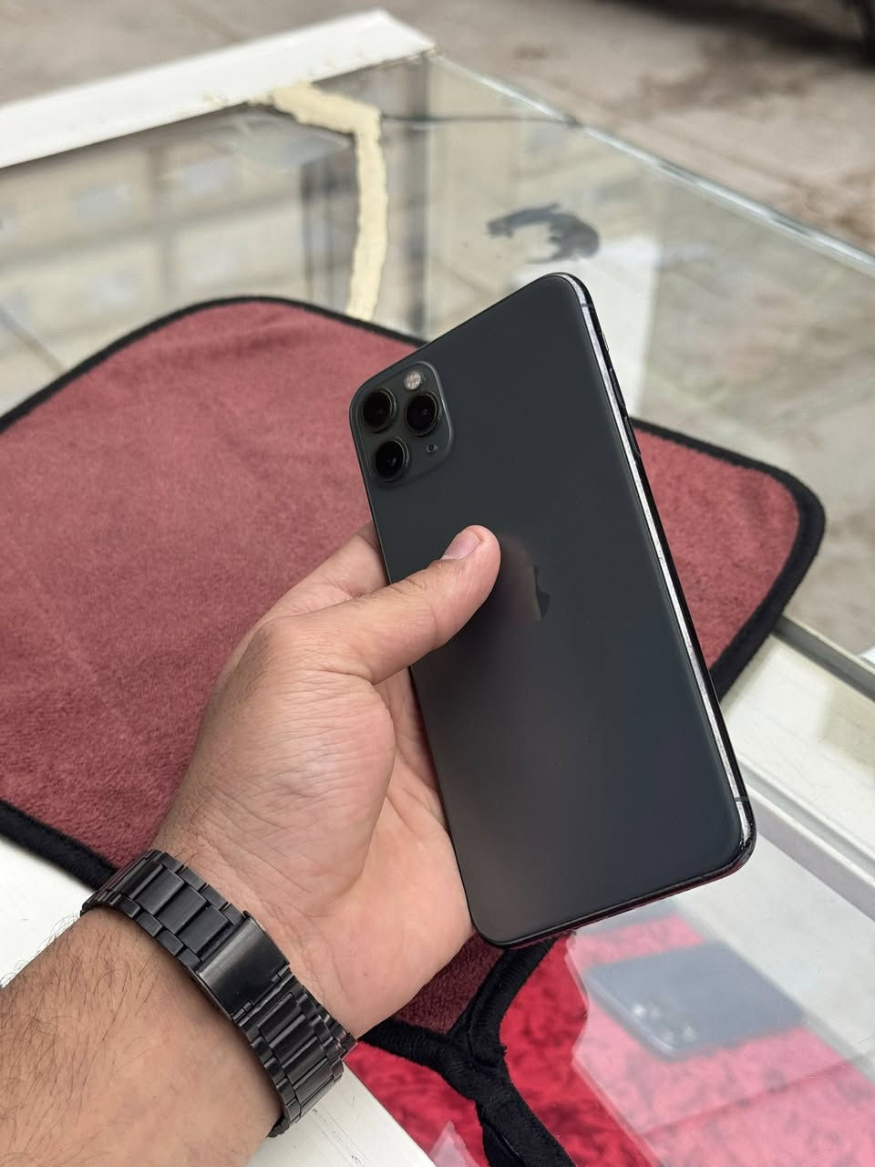 ايفون 11 برو ماكس ذاكرة ٢٥٦ بطارية ٧٤ كله شغال مكاني نجف سعرة 235 ألف
***********
