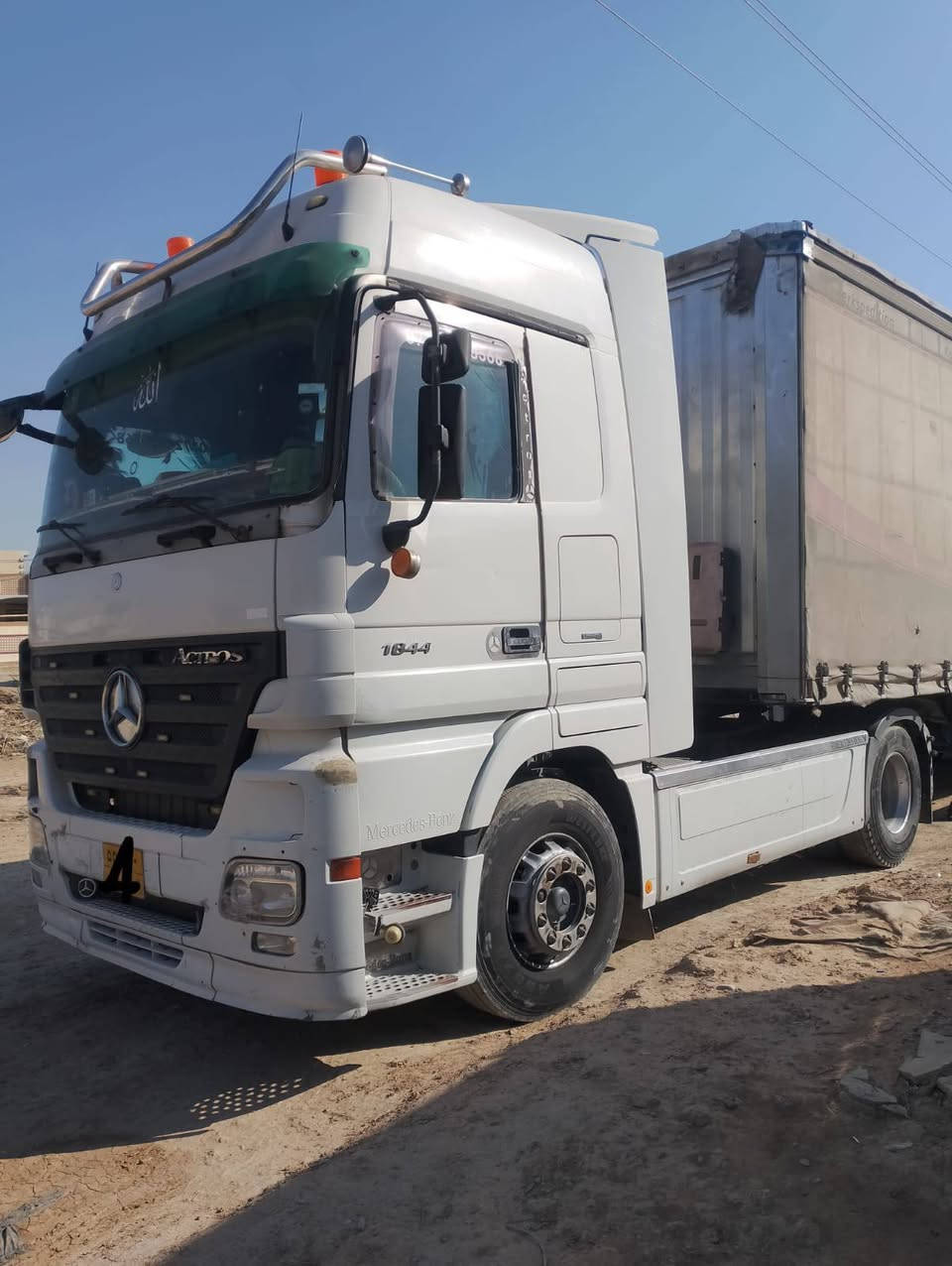 سلام عليكم سياره اكتروس للبيع بس راس موديل 2008مكان ديالى خان بني سعد الاستفسار  الاتصال ***********
