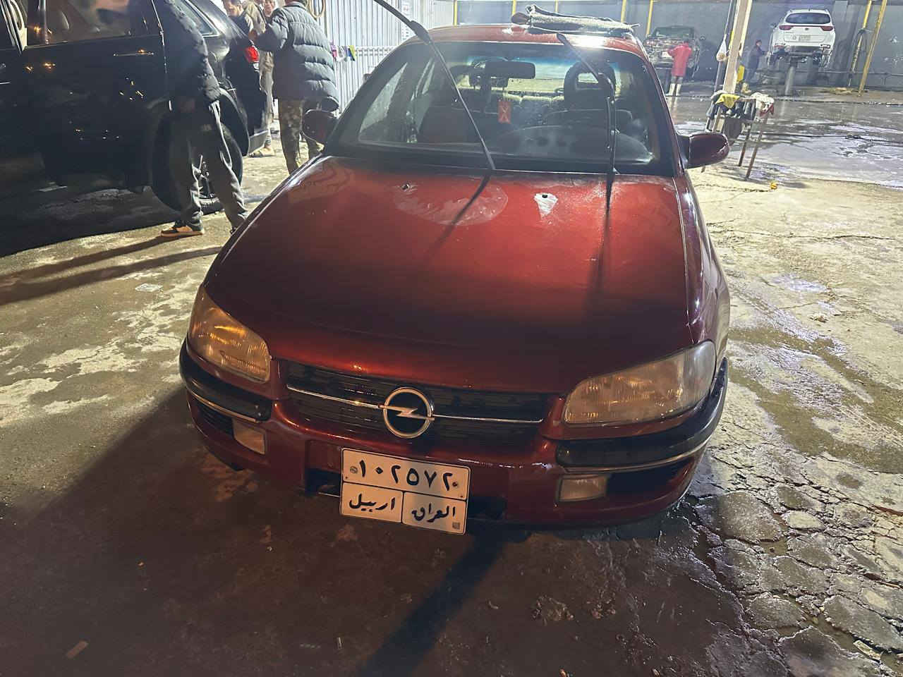 السلام عليكم اوبل بزون موديل ١٩٩٦ رقم اربيل شرط التحويل مكينه ٢٠٠٠مفتوح كير عادي تخم تاير خمسه ويل كب باتري جديد صدر امامي جديد خلفي وسط داخل نضيف كهربايات كله شغاله مكان السياره بغداد الكاضمية السعر ٤٥ وبيها مجال ***********
