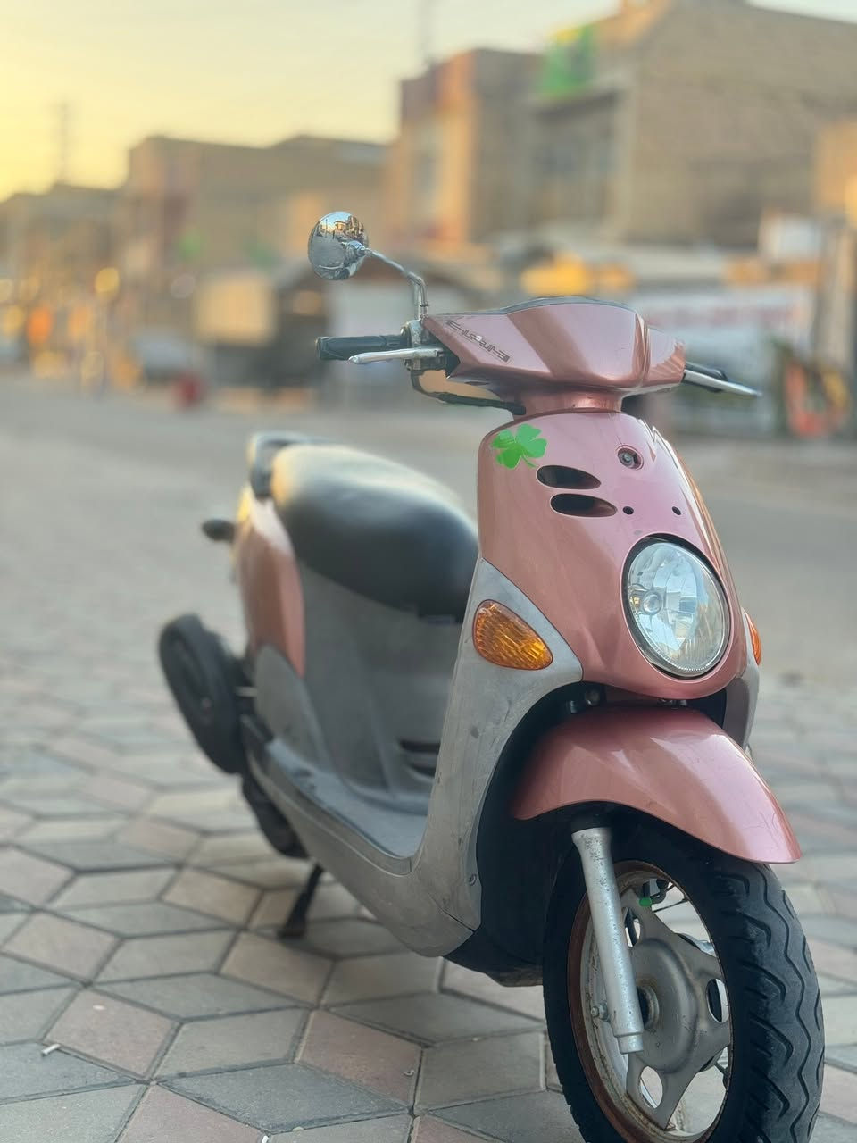 السلام عليكم فلة للبيع كفراتها نضيفه ومرتبه 
مكينة مكفوله مامفتوحه دراجة حلوه ومرتبه 
تجي وتشوف بعينك مكاني/العماره ميسان 
***********
