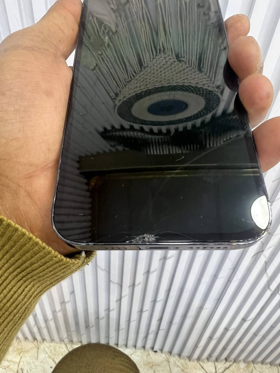 13 برو ماكس 
ذاكرة 256 
بطاريه 79
دبل خط 
مبدل شاشة وبيها فطر
425 بي مجال


**إذا كنت صاحب هذا الإعلان وتريد حذفه لأي سبب، رجاءا أرسل رسالة إلى الدعم الفني**