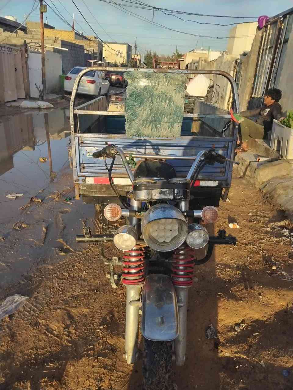 السلام عليكم ستوته للبيع كلك مكفوله مديل ١٨ مكاني نجف مزارع ميسان مقابل قرية الغدير الشراي بخدمته ***********
