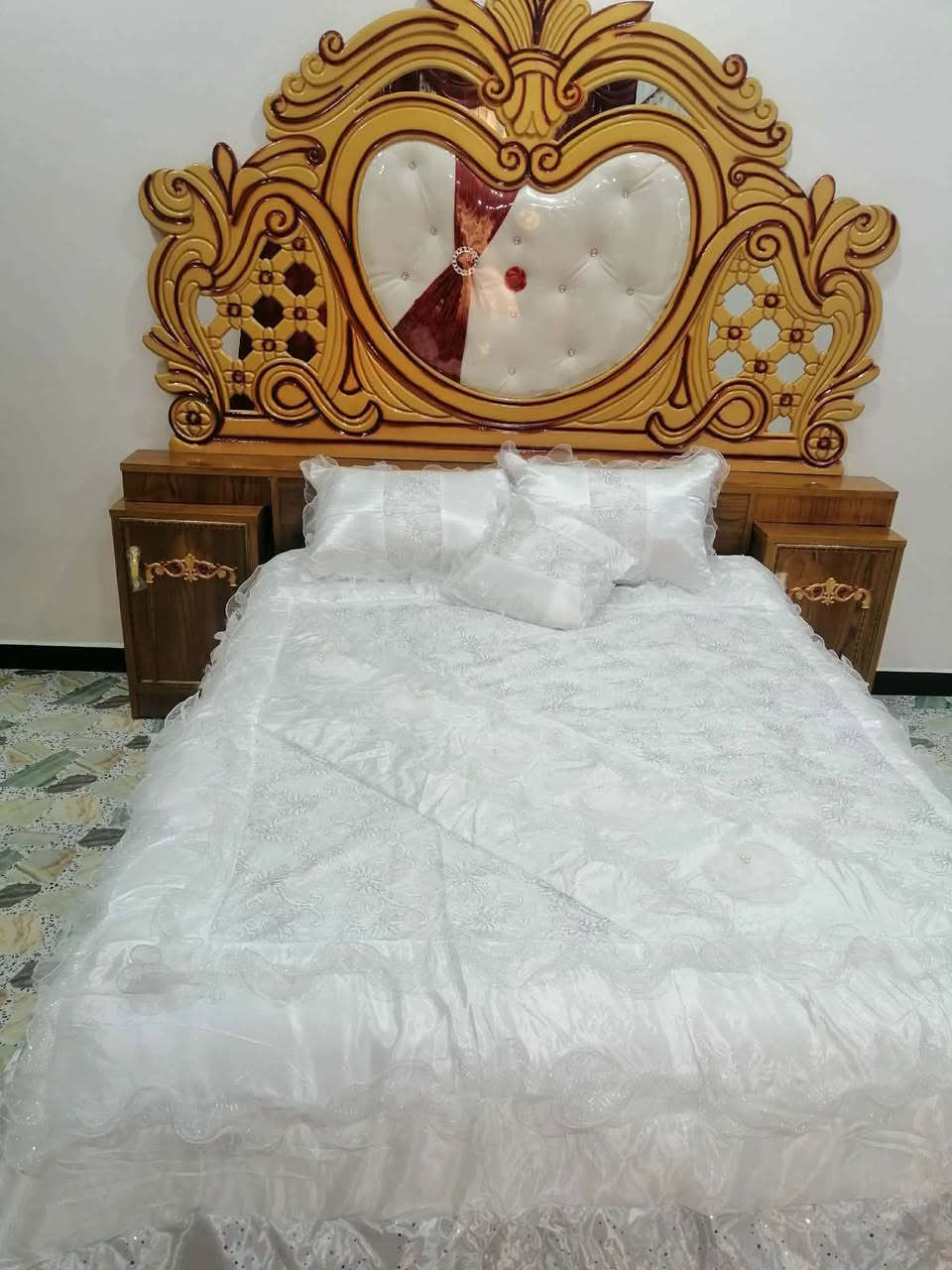 الغرفه طابقين النقش حفر ومدوشمه وشغل بغداد  والسعر 950 وبيه مجال عنوان سامراء


**إذا كنت صاحب هذا الإعلان وتريد حذفه لأي سبب، رجاءا أرسل رسالة إلى الدعم الفني**