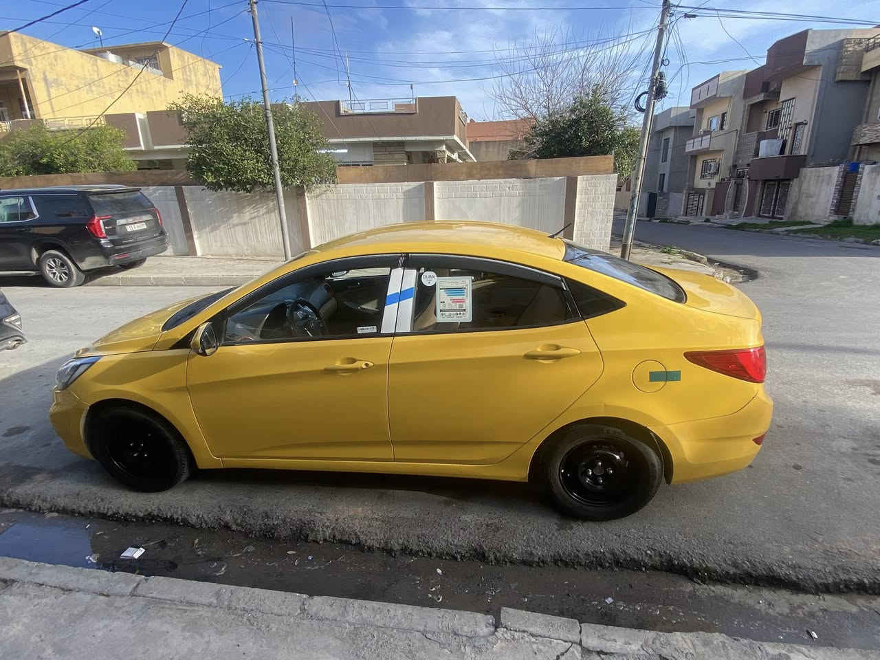 السلام عليكم اكسنت مضلع موديل 15 كير ايتي المرغوب بيها جاملغ الخلفي بدون دواخل *********** السعر 85 وبيها مجال 
مكان السياره موصل انترنيت ما متوفر اتصال فقط
