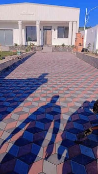 يوجد كادر عمل نواع بيرتون شغل هندسه 07816270870 بي وتساب