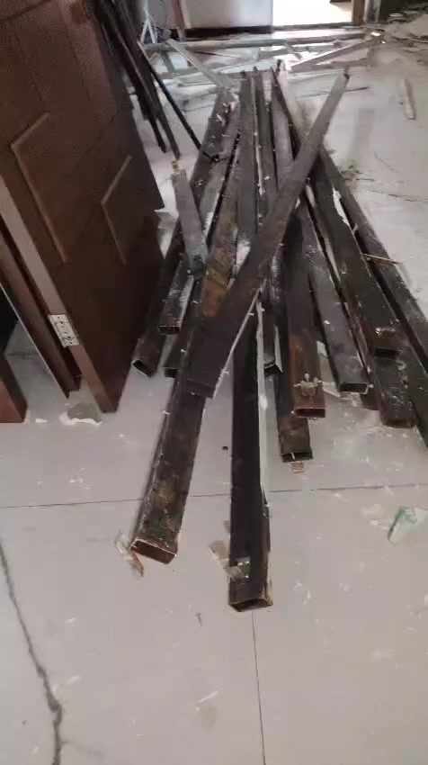 مكان الحديد بغداد الغدير أمام القاعة الملكية العدد 20 قطعة بقياسات مختلفة بيهن 270 سم الى 400 سم
للتواصل على الرقم ***********
للعلم نظيف جدا سبب البيع تم تغيير الديكور
