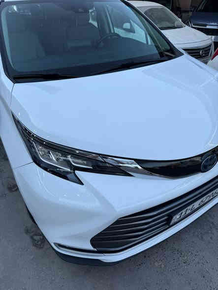 السلام عليكم 
تويوتا سينا2022 LE 
8 مقاعد المقعد الثامن الاصلي موجود
 بدون دواخل حادث خفيف بجم كبس بدون اي ضرر باب فقط شرط ايرباك ما طاك  صور حادث مرفقه بلمنشور 
ماشية 60 الف عداد امريكا 50 الف
استعمال شخصي السياره
رقم بغداد تحويل بنفس اليوم 
المحرك : 2500 cc هايبرد 
تحديد مسار رادار امامي  رادار خلفي رادا جانبي 
تبريد 3 قطع مع تحكم خلفي  3 انظمة قيادة
هاند بريك بصمة تشغيل بصمة كشن السائق كهربائي 
حساس امطار نظام التوقف الذاتي 
السعر اتصل وبخدمتك 
مكاني بغداد الكاظمية
***********
***********
حسين ابو علي
