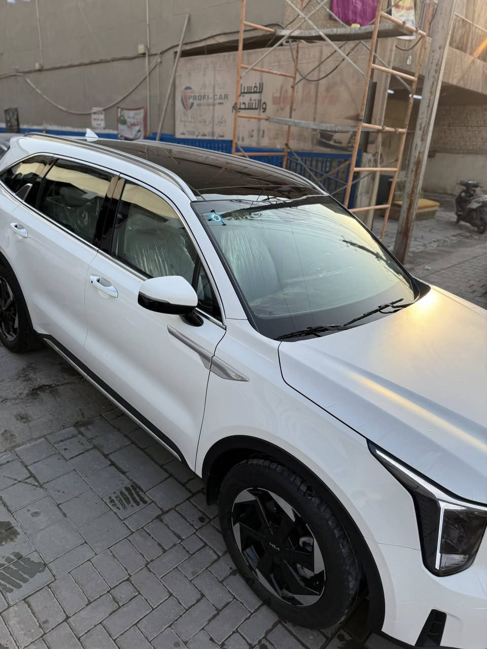 سلام عليكم.سورنتو مديل 2024 فول مواصفات

ضمان دولي 

دوشمه بلاد جديده

صندوك كهرباء

محرك 6سلندر

7راكب 

ماشيه 33 الف 

سياره مكفوله كفاله عامه 

السعر 305

الرقم ‭***********
