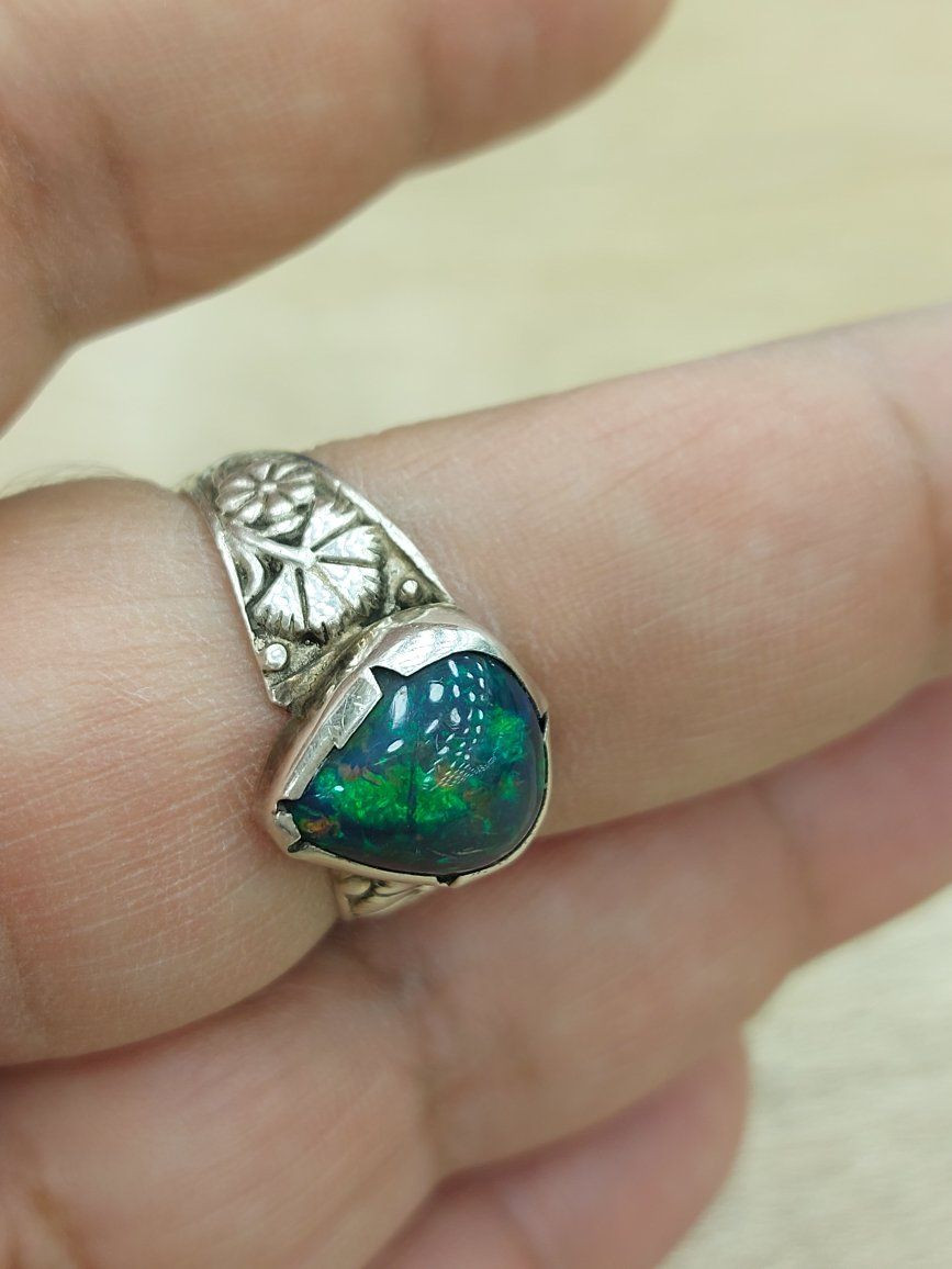 السلام عليكم تميز دائما أرقى انواع الحجار الاوبال الاثيوبي المميز قطعه فاير مميز صياغه يدوي حجم ٢٦ للبيع بغداد شارع فلسطين سعر ٦٥ الف


**إذا كنت صاحب هذا الإعلان وتريد حذفه لأي سبب، رجاءا أرسل رسالة إلى الدعم الفني**