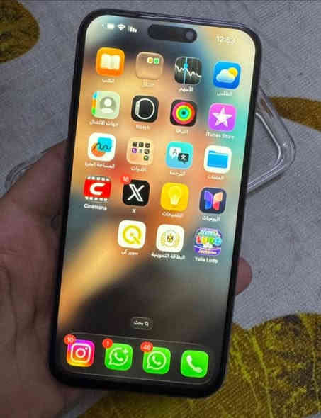 سلام عليكم ايفون 15 برو ماكس 
ذاكرة 256
بطارية 80
مبدل شاشة اصليه مال تفصيخ
وفطر بسيط كلش بضهر مثل ماموضح كدامكم
سعر 825 وبي مجال 
مكاني بغداد بياع
واتس ***********
