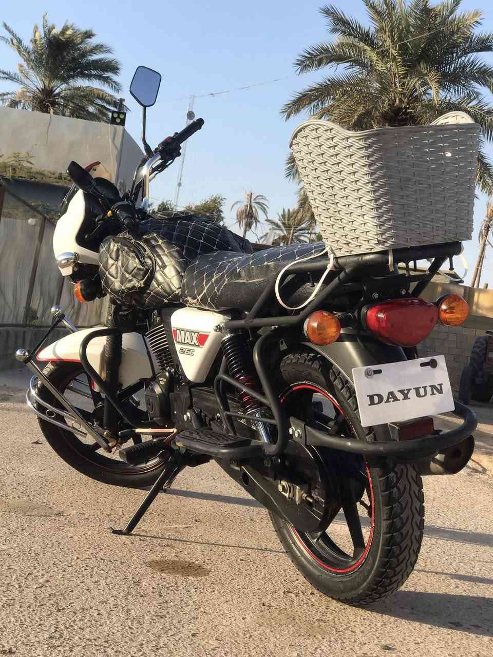 السلام عليكم ورحمة الله وبركاته 
للبيع موطور دايوان فحل عالي 🏍
موديل 2023  مرقم وكامل 
رقم ديالى بأسمي تحويل ثاني يوم 
مكفول من كلشي عده الصلنصه 
الحجر مالتهه  اتفلش وزررفتهه
***********  
السعر. 2850  وبي مجال حك الجيه
مكاني ديالى قضاء المنصوريه دلي عباس 
والمايعجبه السعر ابراحته مامجبور يعلق 
ويسمع كلام محلو مني 😊☺️
