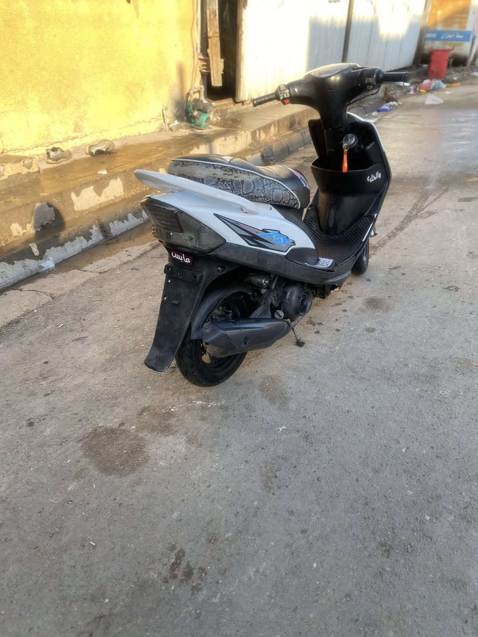 السلام عليكم ماكس عدله 120 مكينه بلاديه وخرسه  تخبلل دراجه كلشش نضيفه شوفت عينك كفرات نضافه 95/100 الدهن موتل ميحتاج اسولف عنه بيهة تزويد تايرات جلاتين اصليات امامي وخلفي  صدر رياضي كرزي كلجات wf رياضي كشن اربع ولفاتالدراجه نص نكره بكل وقت قبق الهندر موجود الدراجه نقصه يرادلهة بس فايبرات مال كلج امامي تعبانات يرادلهن تبديل السعر خاص مكاني بغداد الحريه او لطوبجي موجود فيس ورقم *********** ماعندي واتساب
