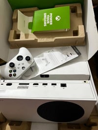 اكس بوكس سيريس اس • ذاكرة ٥١٢ • نجف