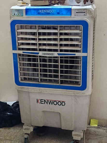 سلام غراض بيت كلهن بسعر ٧٥٠ الف كرادة داخل ***********
