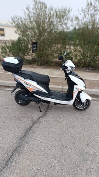 سكنز • ٢٠٢٥ • تحتاج بطاريات