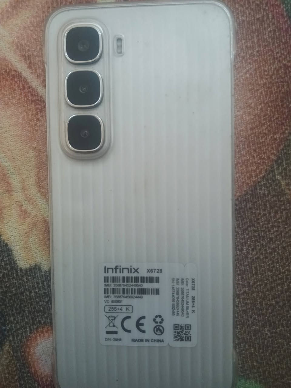 انفنكس هوت 60
الذاكره 256
البطاريه 5000
الجهاز مكفول 
السعر130 وبيه مجال 
***********
