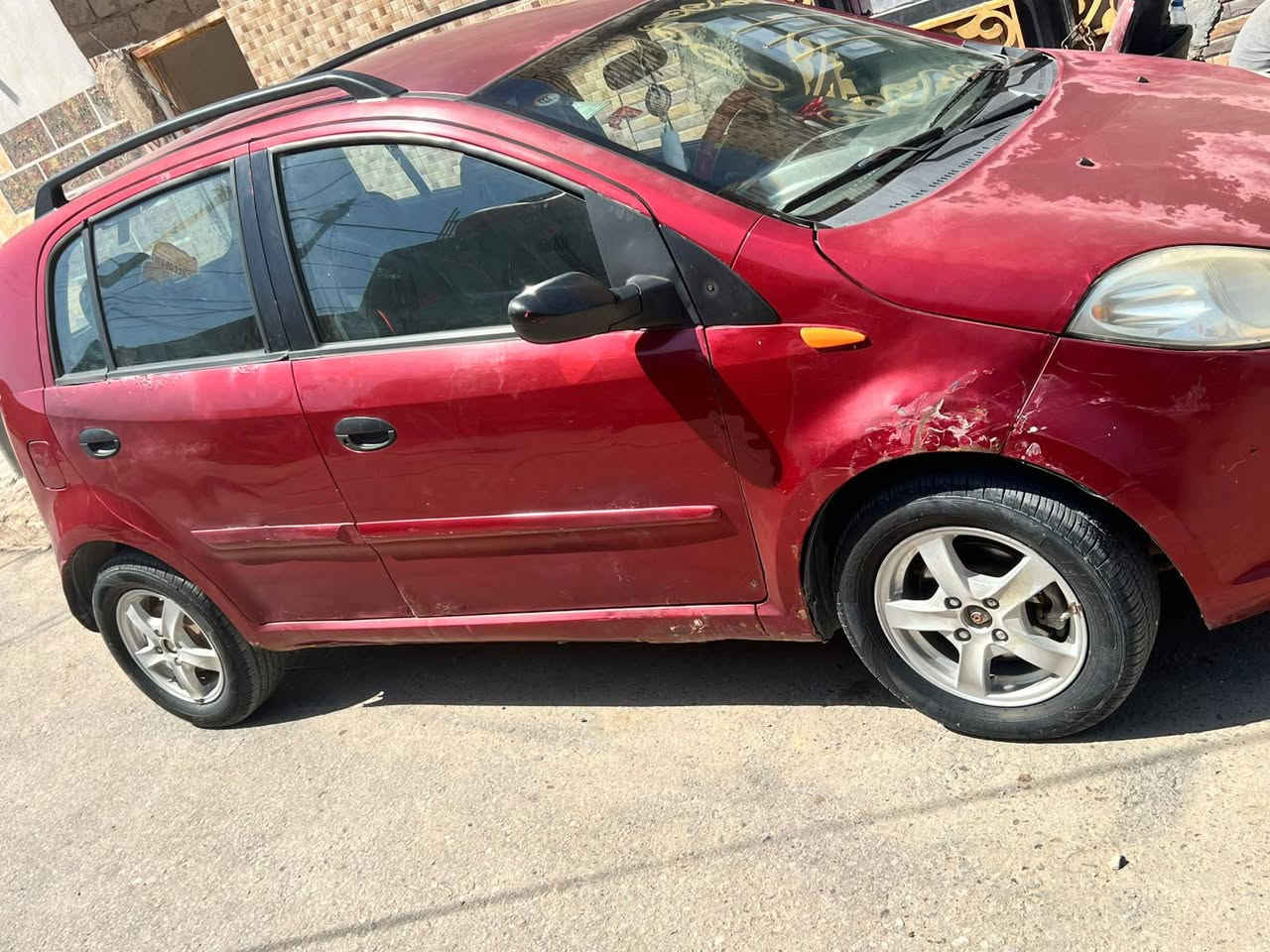 السلام عليكم
شيري13 نضافه فول محرك وكير وتبريد تخم تاير كلها جديد سياره برغي ما ناقصه وين ماكان يعجبك تروح بيه سعره 23 اتصال ***********
