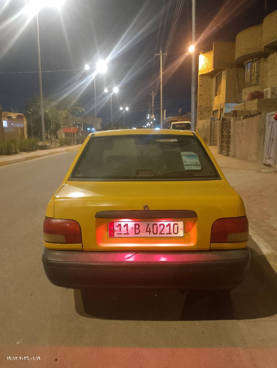 سلام عليكم .. سايبه للبيع  مكاني كربلاء..... السعر 29  وبيهة مجال قليل 
رقم بغداد انكليزي  بأسمي  تحويل ثاني يوم  موديل 12 
سيارة جاهزة بس بيهة جبنه اذب دهن بين الكير والمحرك  معمرة خياسات شواصي جديد دوشمه جديدة  كيرهة خير من الله  والمكينه بيهة لاستيك ولف  بس بتشغيله الصبح تطلع شوية دخان  والسيارة خير من الله ........ ضربتهة جاملغ خلفي على جهت العبري    وبيهة ملاحضات شوية  وهاذة رقمي للأستفسار ***********
