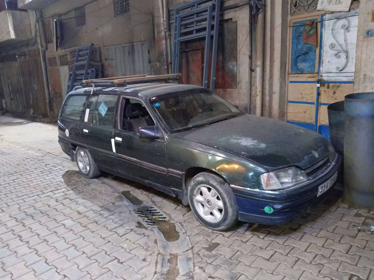 سلام عليكم اوبل اوميكا ستيشن موديل 92 رقم بغداد الجديد كير مكينه ونجي اوتو السياره شغلتين يريدلها بس زوج داريم شفت خلفي وشيال كاردن ويل كب بلادي سياره بلاديه ممبدل اي قطعه بيها فقط جارده  عنوان بغداد النهضه باب الشيخ رقم ***********  سعر 31 وبيها مجال تحويل ثاني يوم
