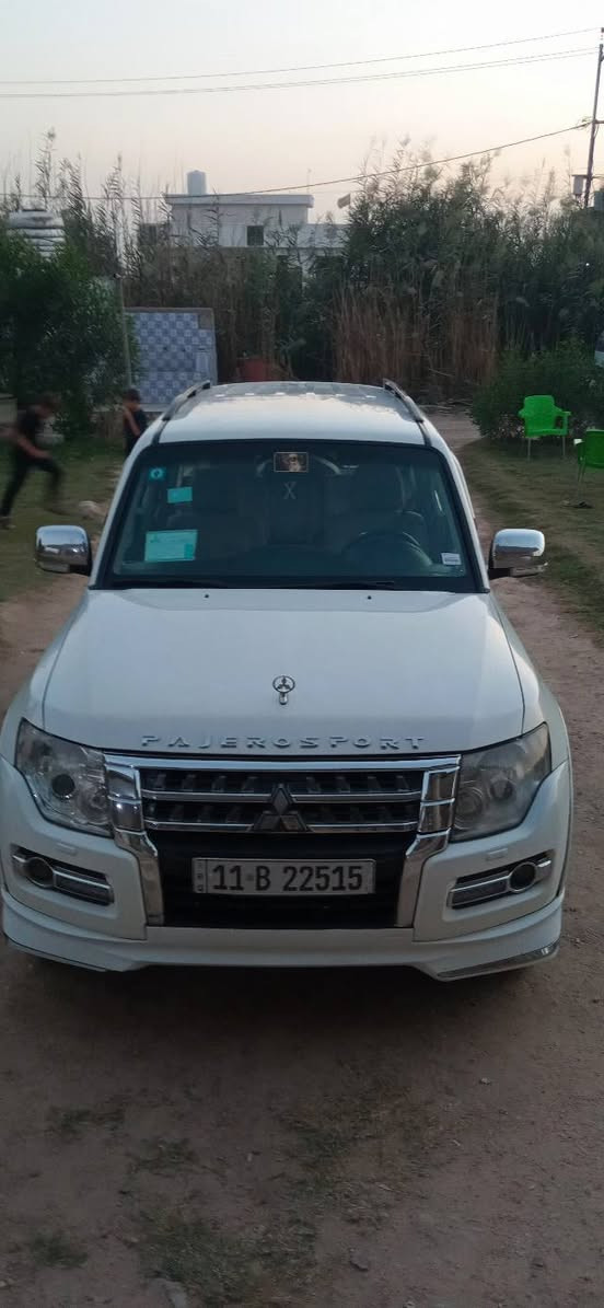 السلام عليكم باجيرو للبيع موديل 2008
السياره مكفولة من الصبغ ماعده شبر جوه الباب الخلفي 
تشغيل بصمه مري شفط اشاير بلمري تحكم ستيرن محرك كير حداديه كفاله 
العنوان بابل جبله 
بسمي السنوية لغاية 2030
السعر 125وبي مجال اتصل على الرقم ***********/***********
