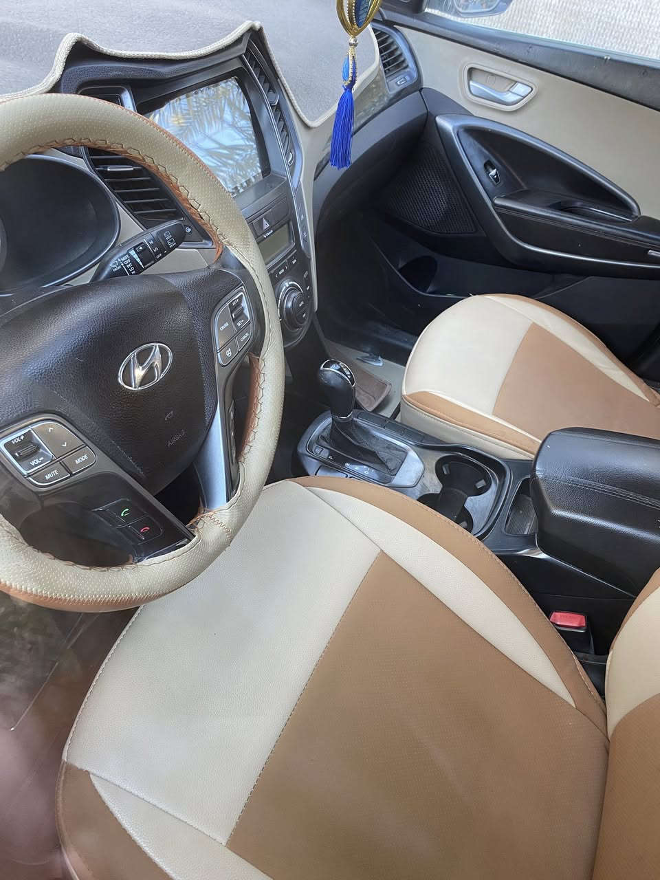 السلام عليكم
سنتافيا خليجي ٢٠١٤
محرك ٢٤٠٠ دوش
رقم اربيل باسمي السياره
مري شفط +اشاير
كرسي السايق كهرباء
سياره مكفوله   الشراي ينتصل***********
مكاني واسط
