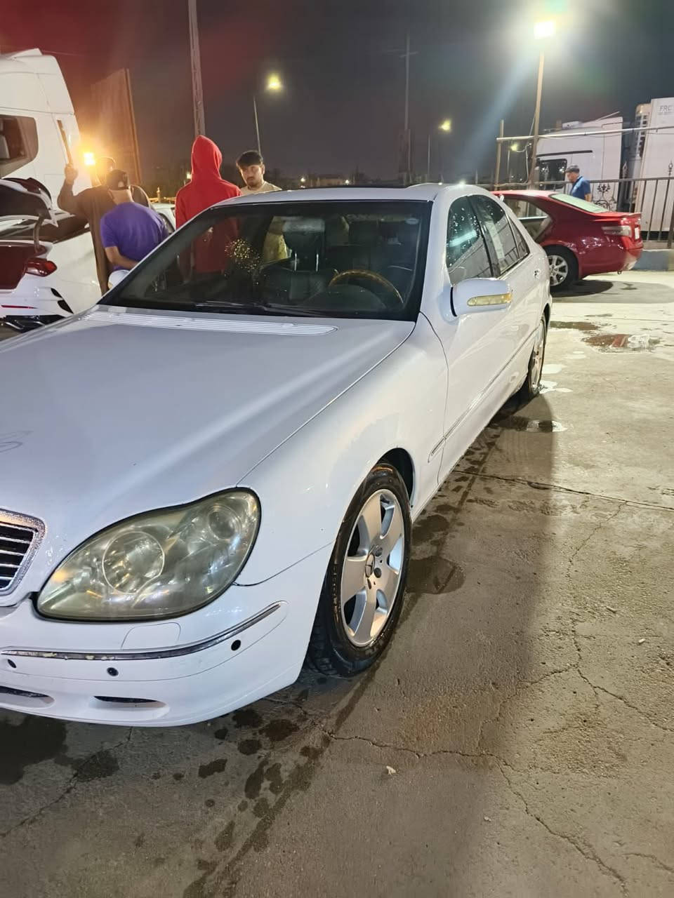 مارسدس s320 2001
بارد جاملغ امامي فقط 
راعيهه يريد تحويل 
مواصفات تدفئه كشن كشن كهربائي ابواب شفط سستم زنون برده خلفيه كهربائي تحكم ستيرن شاشه تكايات كهربائي  و ثلاجه فتحه مري شفط السياره فنر منضومه الجويلس موجوده كير و محرك كفالهV6 بلاد طخم تاير جديد منضومه تبريد جديد 
 السعر :١٠٥ بيهه مجال مكاني البصرة 

***********
