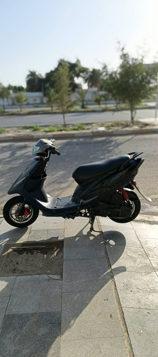 السلام عليكم ماكس عدله مزوده 55 كفراته اصليه وشلعه ومعدل تخبل شغاله سلف هندر السعر550 وبيه مجتل بسيط
***********
