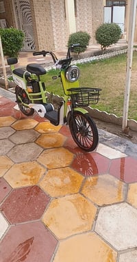 بايسكل شحن للبيع مابي اي ضرر السعر 350 وبي مجال  للاستفسار الاتصال ع ر...