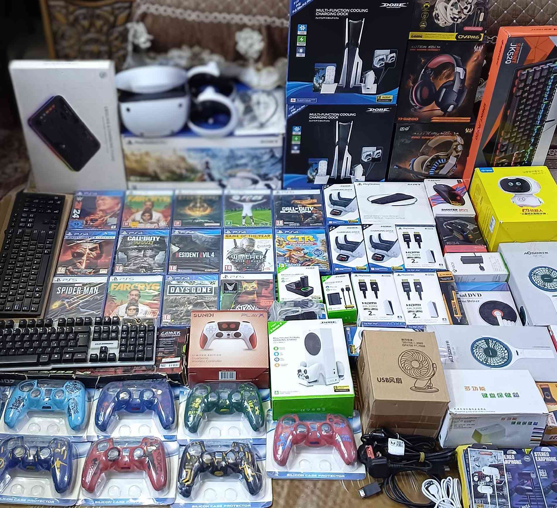 السلام عليكم تصفيه محل بيع شلع كل الي بل صوره جديد وليس مستعمل  لطب تكلي مستخدم كل بل صوره جديد مال تصفيه محل تعزيله عدا نضاره VR2 مستخدمه ايام.. عنواني بغداد الأعضمية ***********
واتس متواجد  💯
