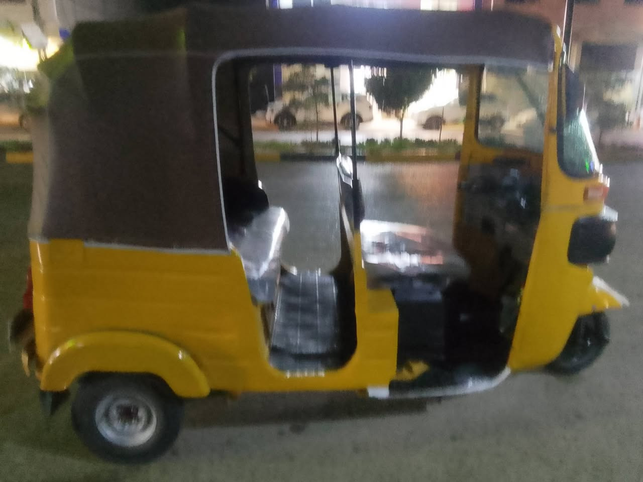 تكتك للبيع 2019 شهر 12 مكان البوبيات حي زهراء 
تكتك حلوة ومعمرة  
***********
