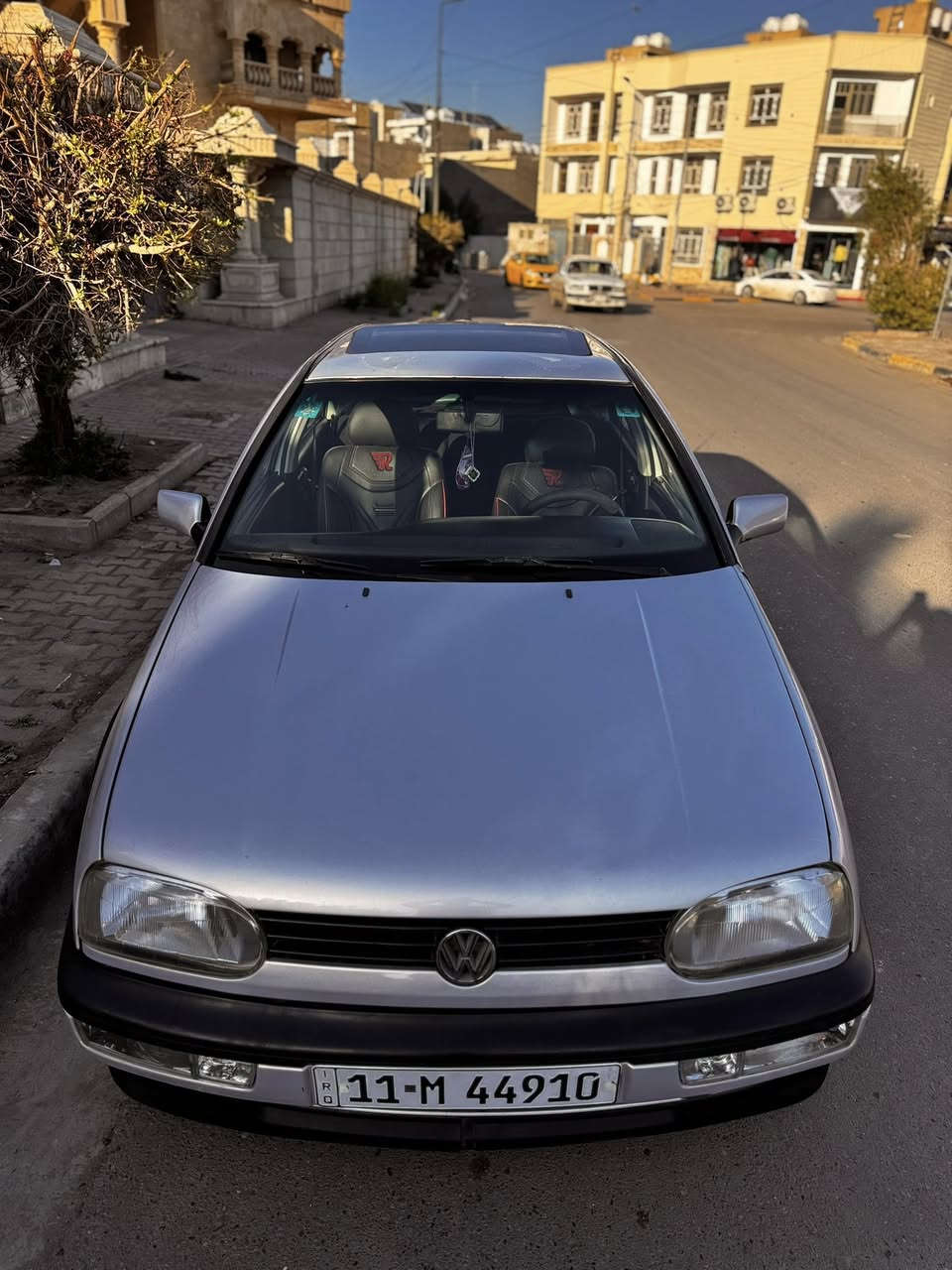 السلام عليكم كولف ٩٣ صبغ حزام صبغ حزام فول موصفات
٤جام كهرباء 
فتحه سقف
صدر امامي خلفي جديد
ويل BBS ٣٥٠ الف سعره 
تبريد ثلج 
مراوح ٦ سلندر 
غرفه جديده بلنايلون ضافتها ١٠٠٠٪؜
صفاير بلاديه جديده 
مكينه ١٨٠٠ دوس المرغوب 
كير اوتو 
محرك وكير حاويه 
الصور تحجي ع النضافه 
معروضه ب٥٥$ مجال قليل جدا 
بكاني بغداد 
***********
