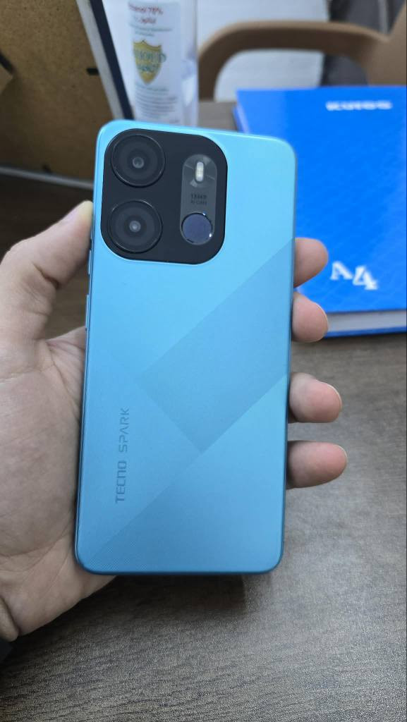 موبايل جدا نضيف
كلشي موضح بالصور . 
السعر 60 الف .
المكان موصل جانب الايمن .
تواصل على الراقم ***********
