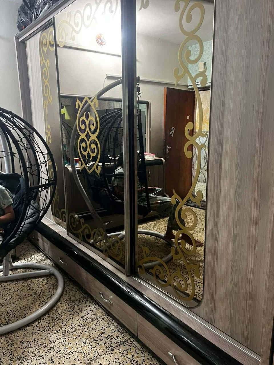 غرفه تركيه تسكام نضيفه جدا ومرجوحه للاستفسار خاص او ***********
