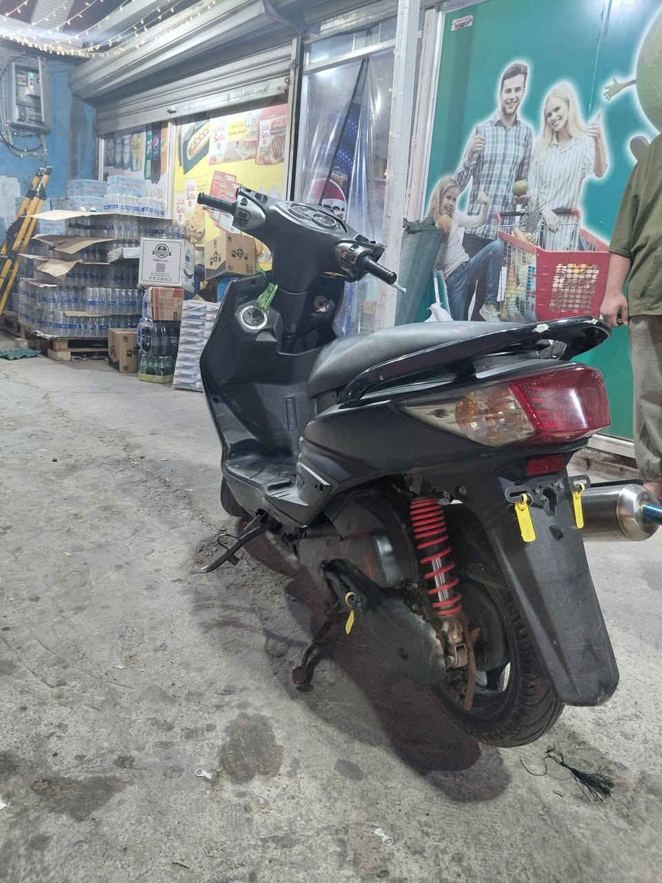 سكنس للبيع كفاله عامه صالنصه رياضي كلجات رياضي كفاله سبانه ممدود عليها
السعر 800 وبيها مجال المو شراي لايعلق 
مكاني بغداد زعفرانيه 
+964 778 327 0725


**إذا كنت صاحب هذا الإعلان وتريد حذفه لأي سبب، رجاءا أرسل رسالة إلى الدعم الفني**