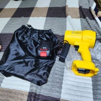 بلور هواء • اصلي • شغال على الشحن