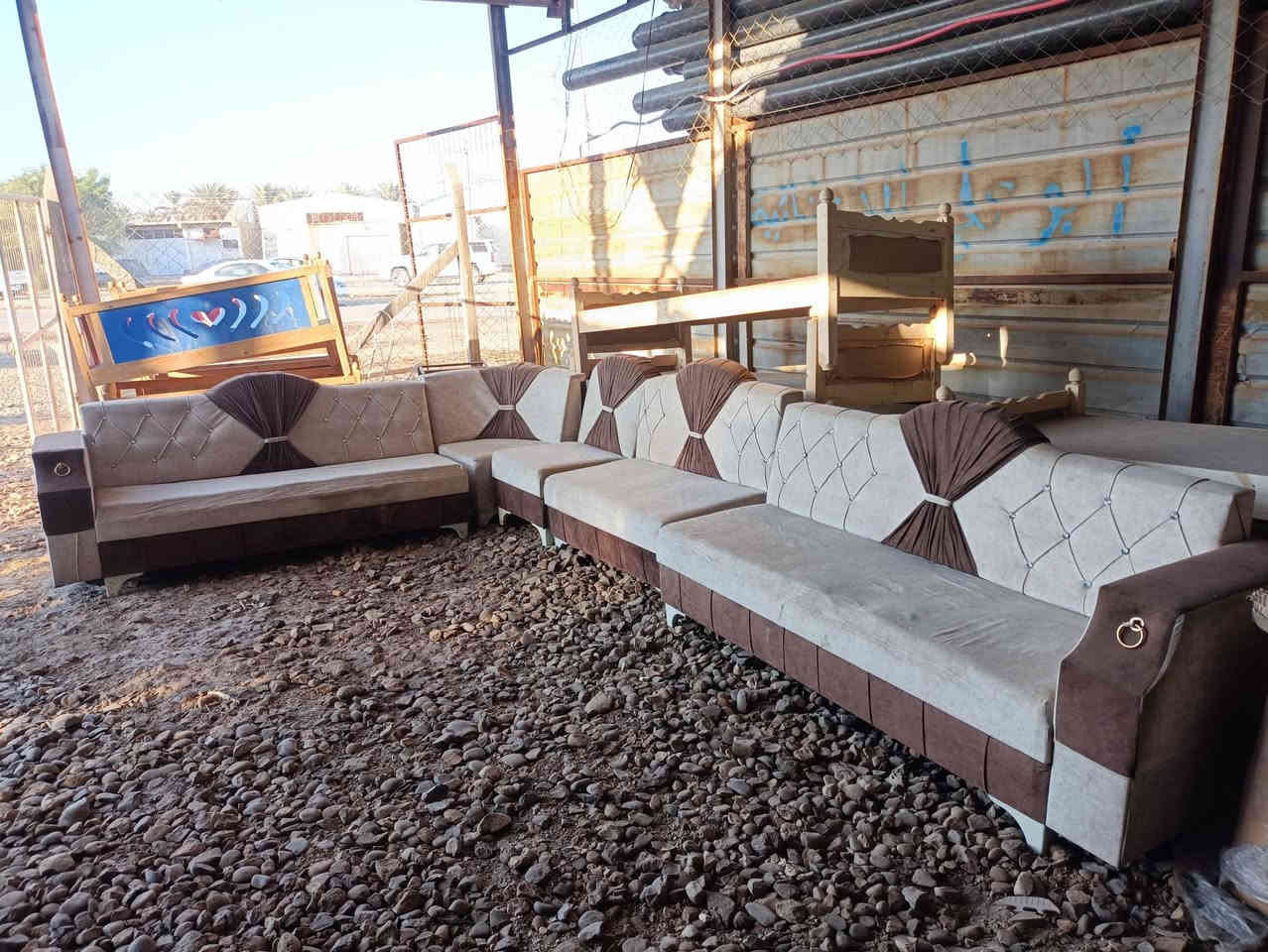 ديوان مستعمل نضيف
السعر 160 الف 
مجمع الشمري للمواد المنزليه المستعمله
العنوان بابل الحمزه الغربي قرب معمل الببسي 
 ‏‪0783 028 0231‬‏
